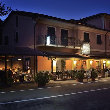 Antica Locanda Luigina Mattarana Luaran gambar