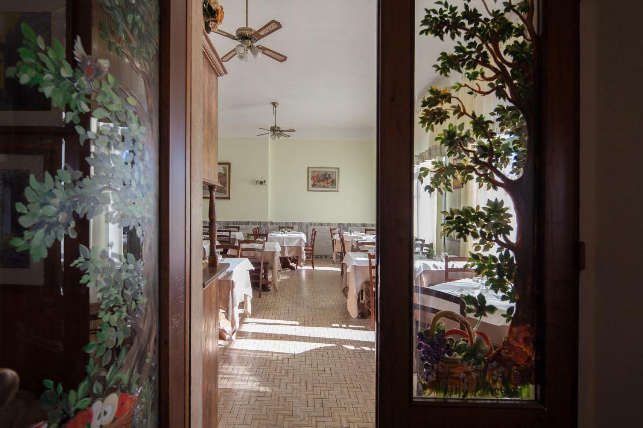 Antica Locanda Luigina Mattarana Luaran gambar